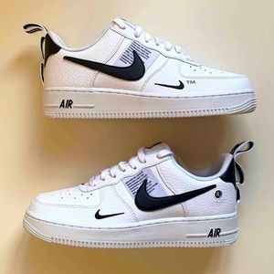 Nike Air Force 1’07 LV8’Overbranding’ NEW IN BOX            Size: 7(M) / 8.5(W)